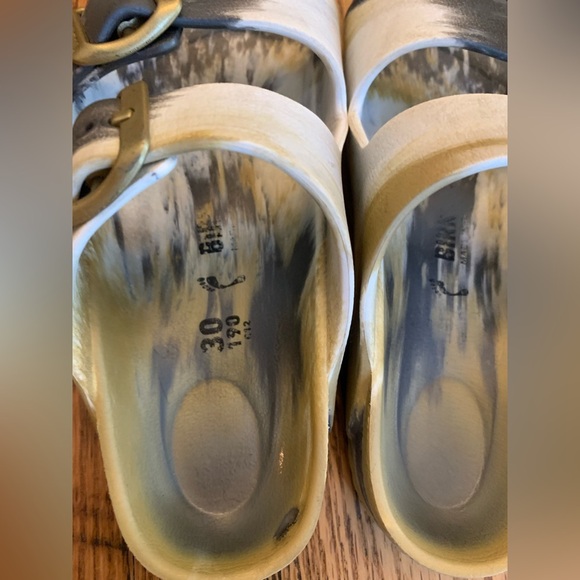 Birkenstock Kids Marbled Arizona Slip On Sandals Gray White green Size 30 - Picture 3 of 7